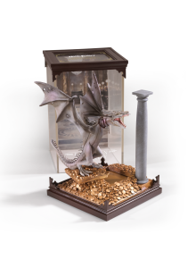 NN7670 HP Magica Creatures Ukranian Iron Belly Dragon